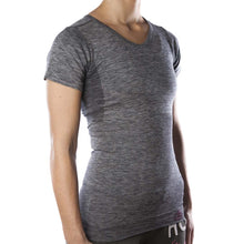 Cargar imagen en el visor de la galería, Stoma T-Shirt mit V-Ausschnitt, Level 1 – Damen